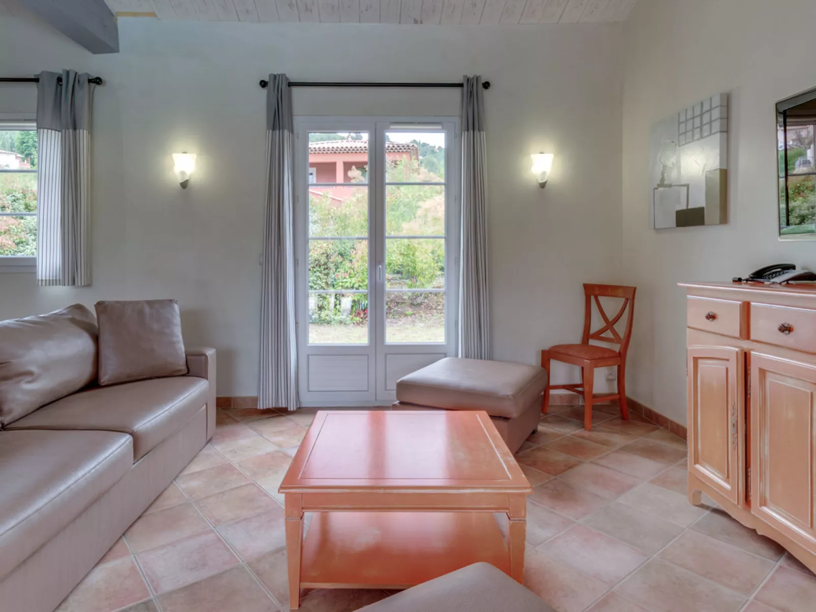 Domaine de Camiole-Inside