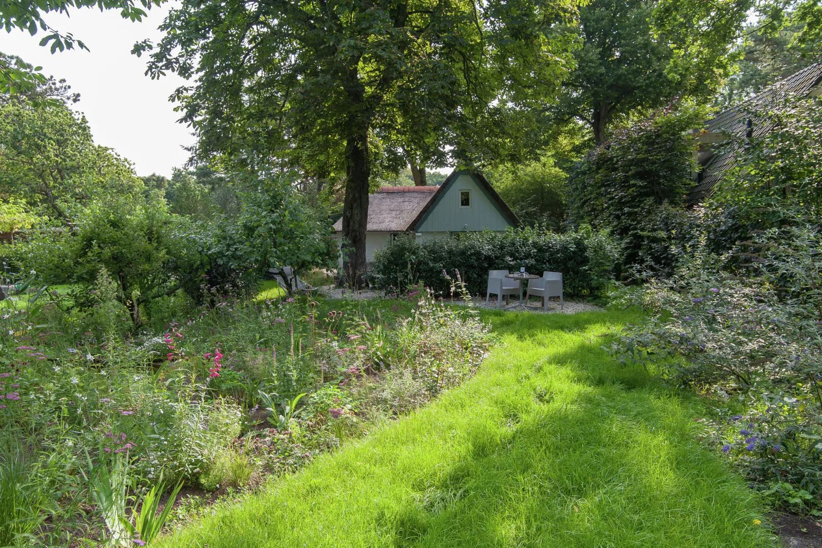 Romantisch Bergen-Gardens summer