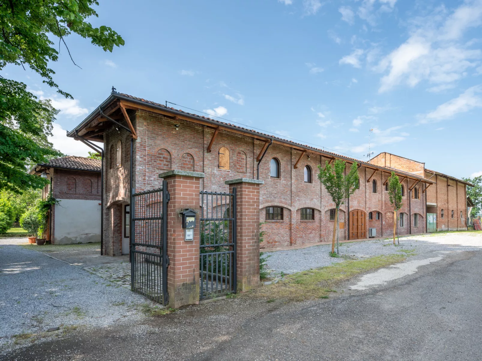 Il Tiglio-Outside
