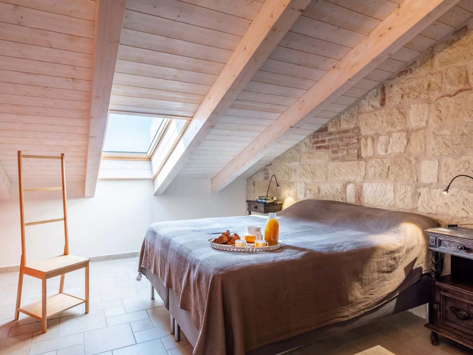 Casa Chiara (SIC400)-Inside