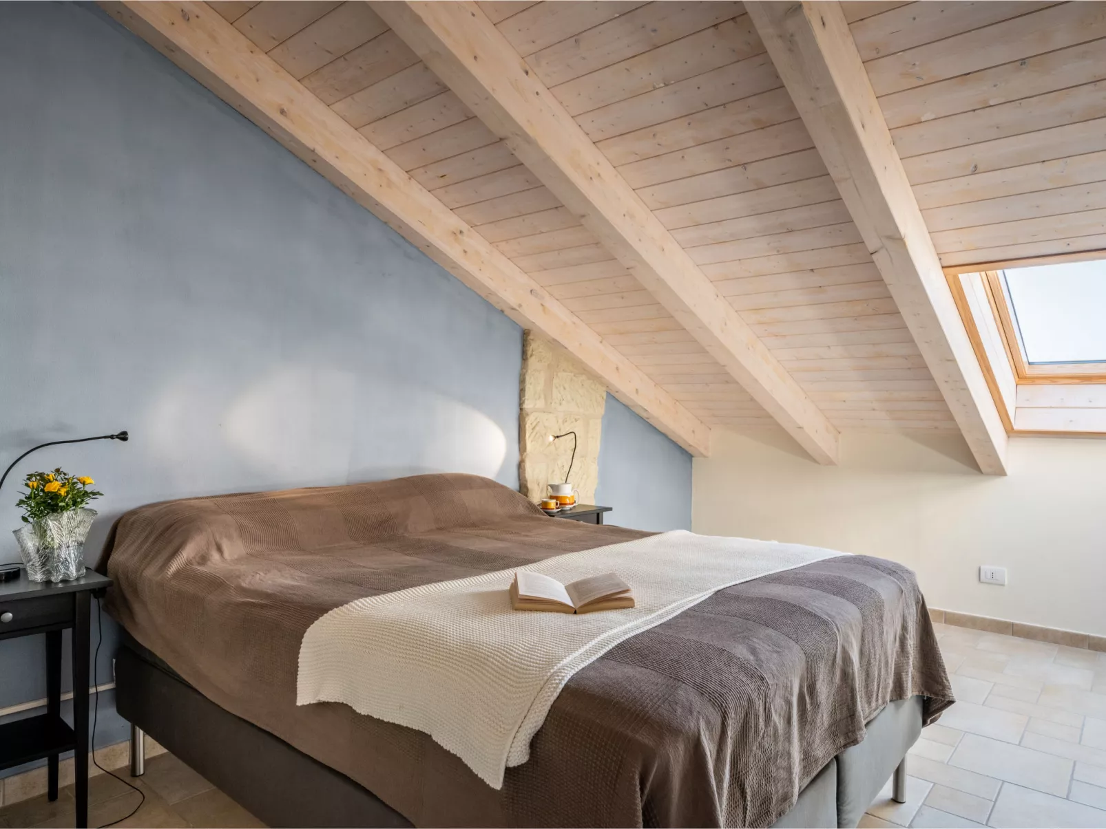 Casa Chiara (SIC400)-Inside