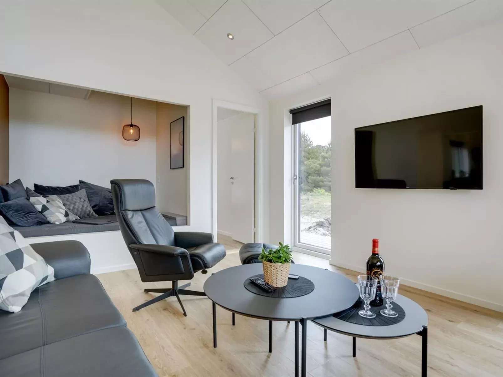 "Heidi" - 1km from the sea-Inside