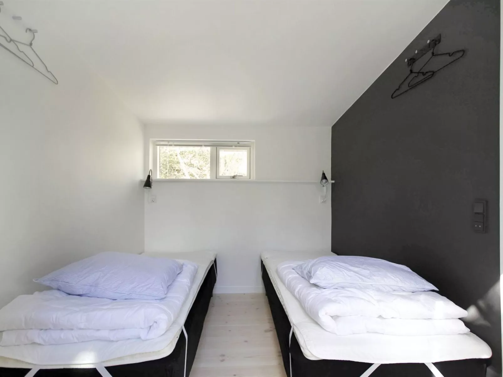 "Evert" - 250m from the sea-Drinnen