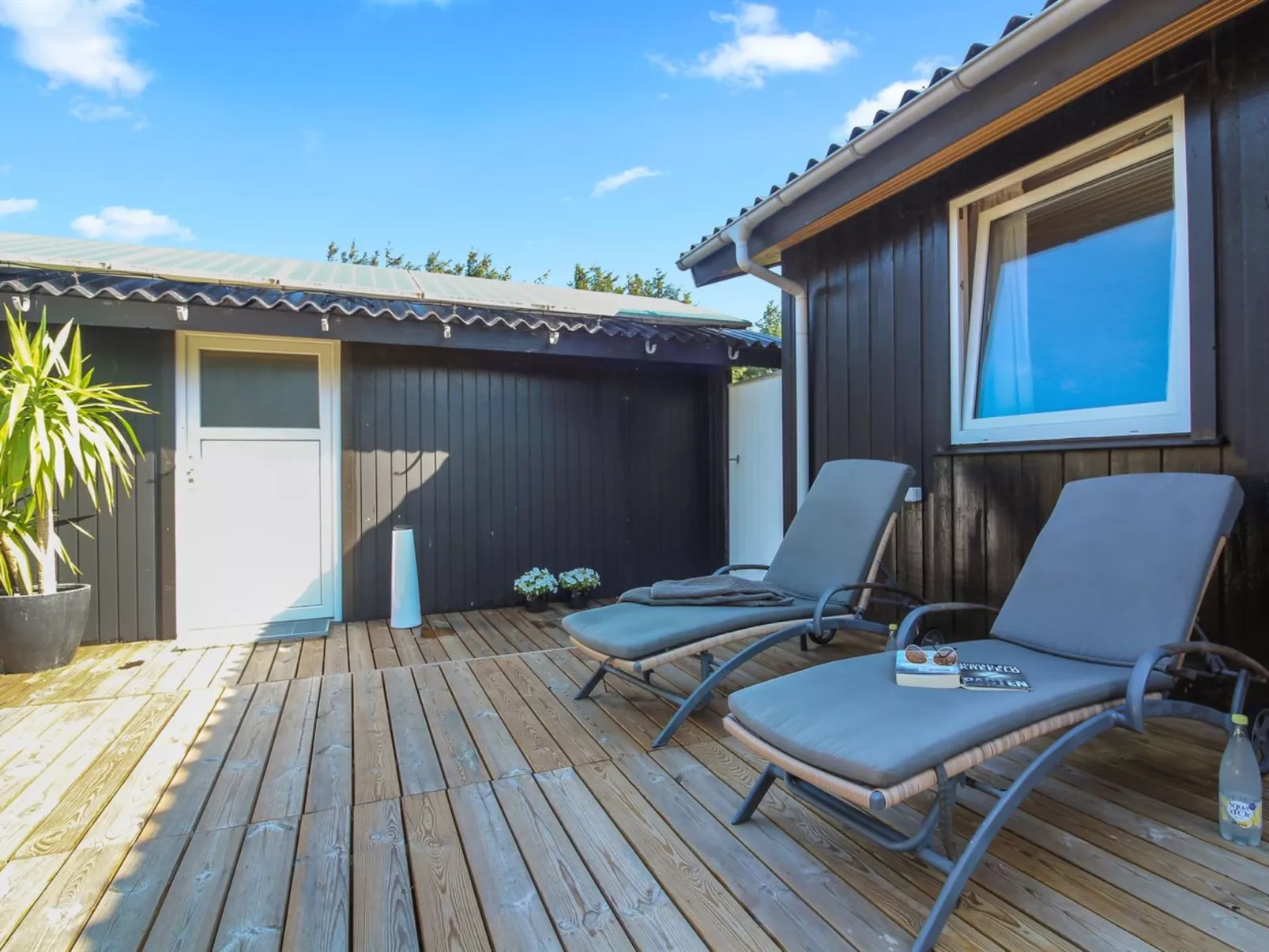 "Anila" - 350m from the sea-Draußen