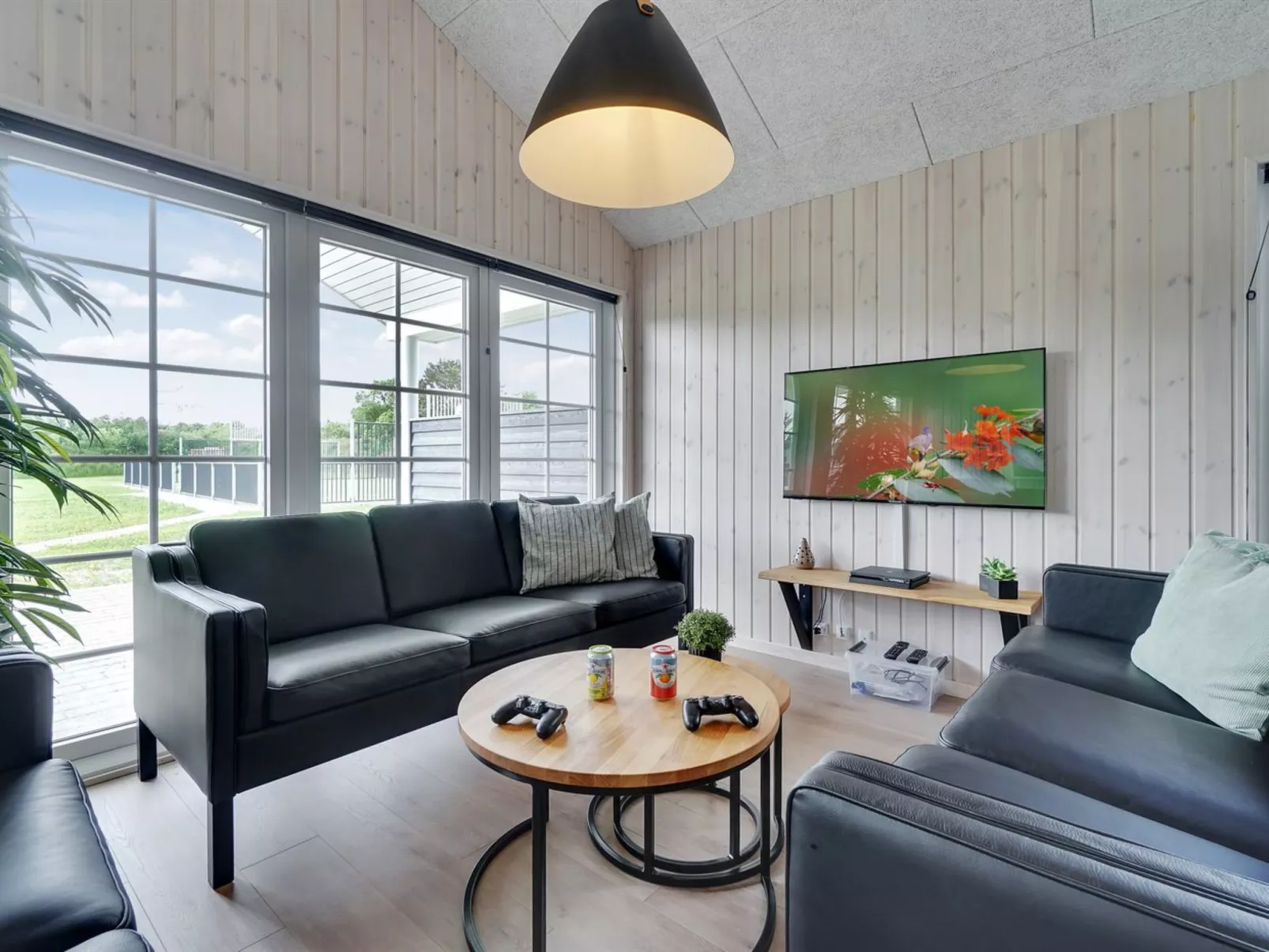 "Damita" - 350m from the sea-Inside