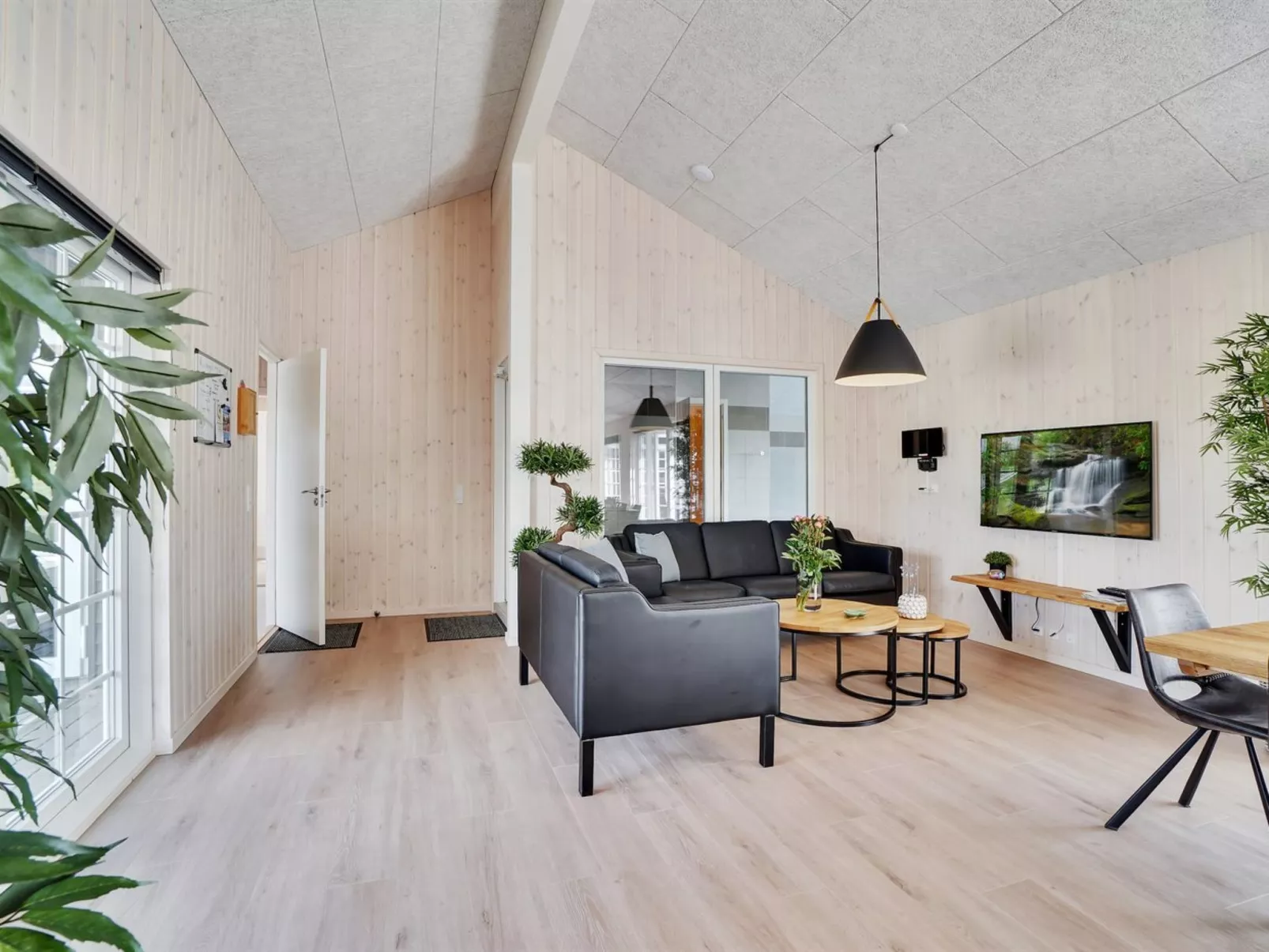 "Damita" - 350m from the sea-Inside