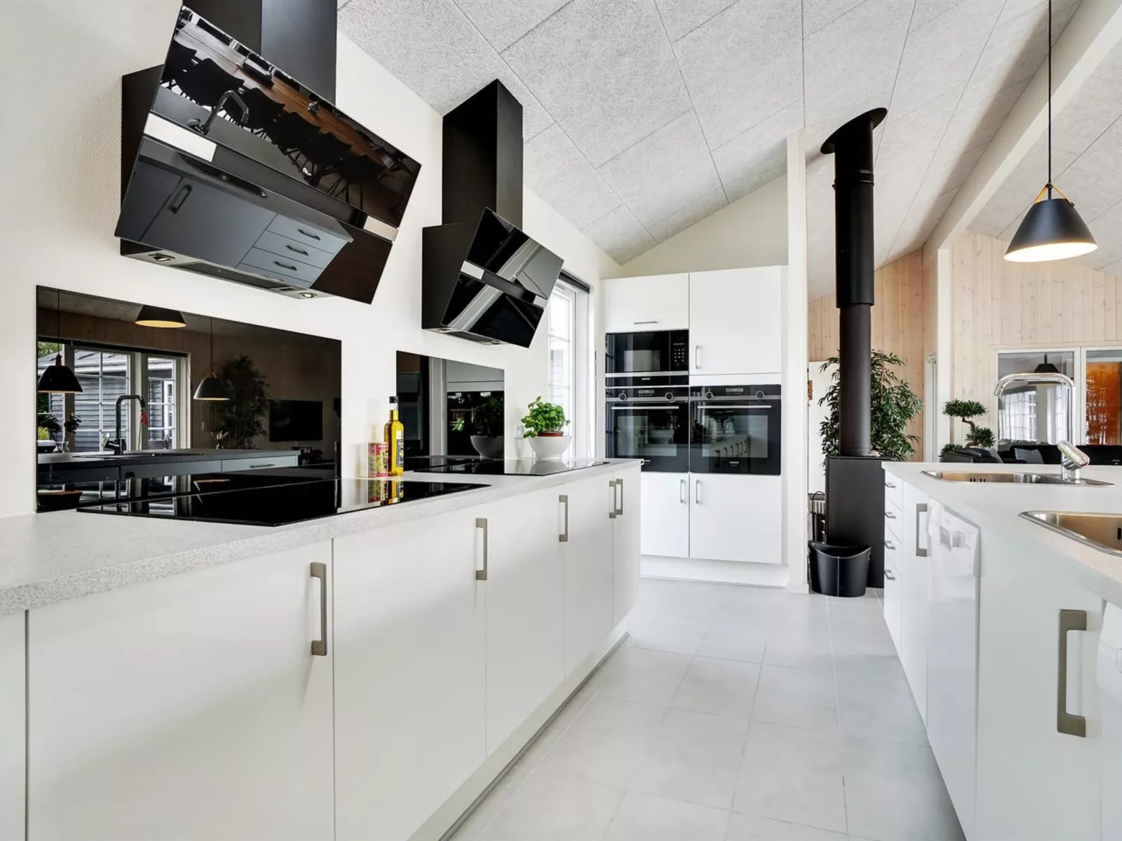 "Damita" - 350m from the sea-Inside