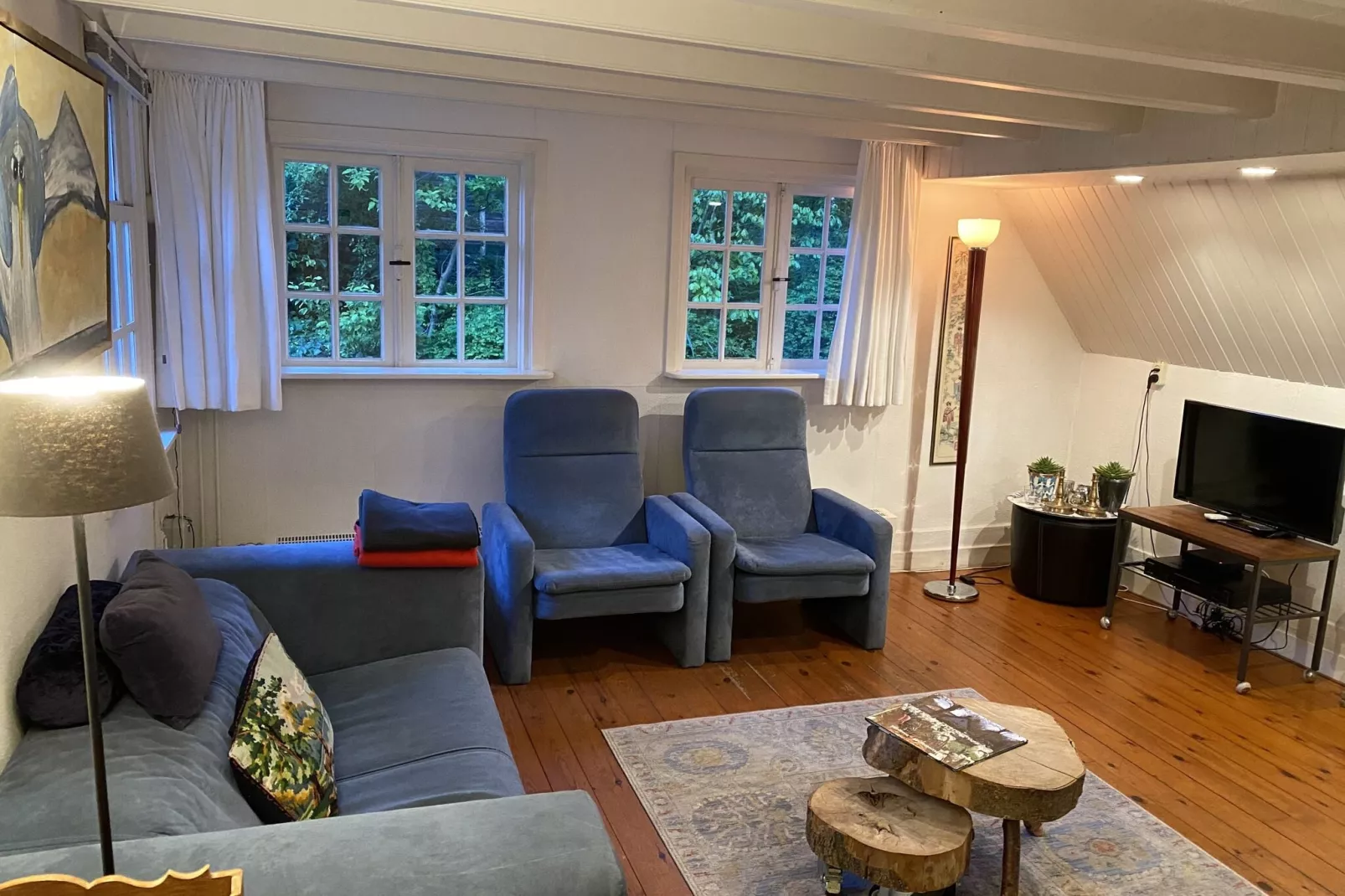 Romantisch Bergen-Living room
