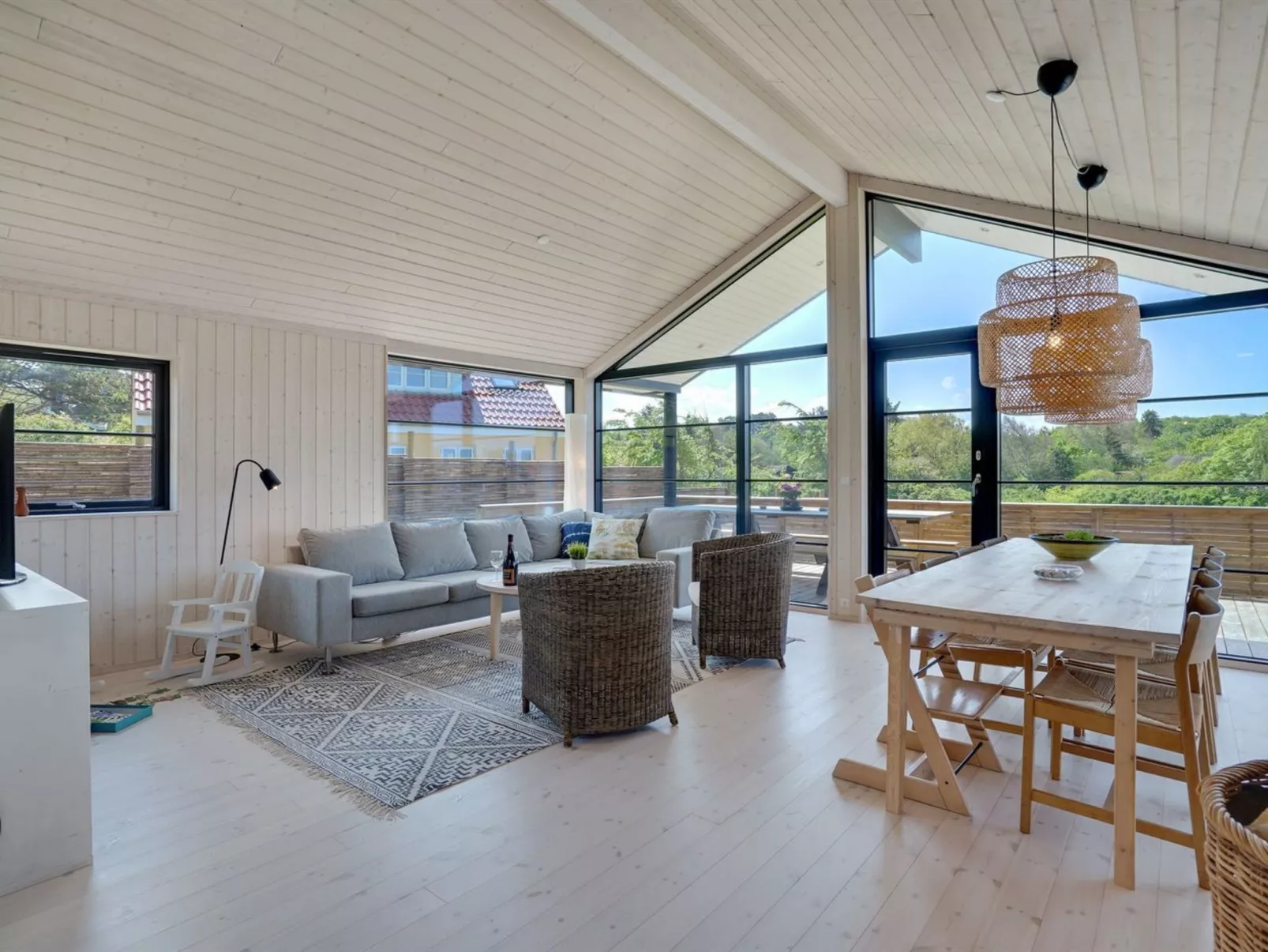 "Gunver" - 150m from the sea-Inside