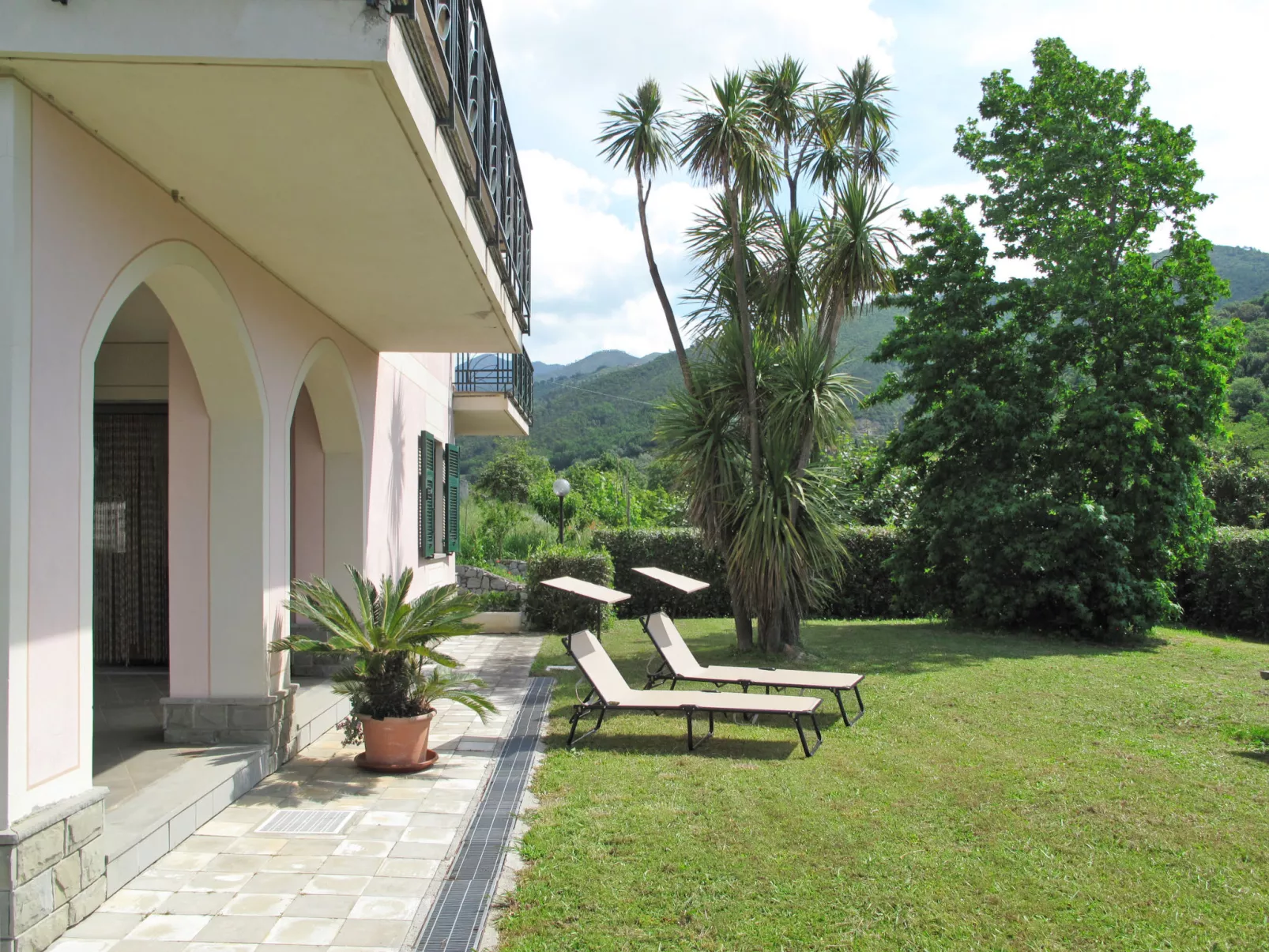 Casa Melograno-Outside