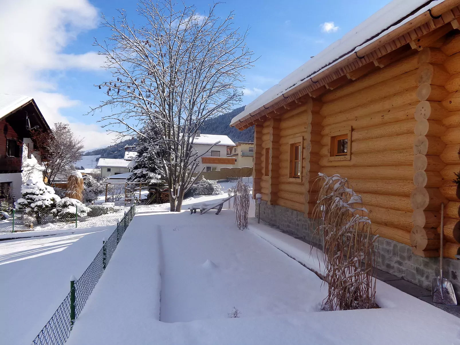Chalet Karin-Outside