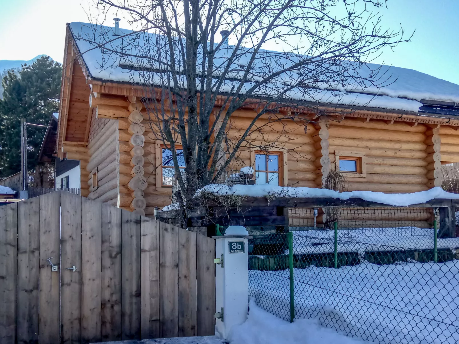 Chalet Karin-Outside