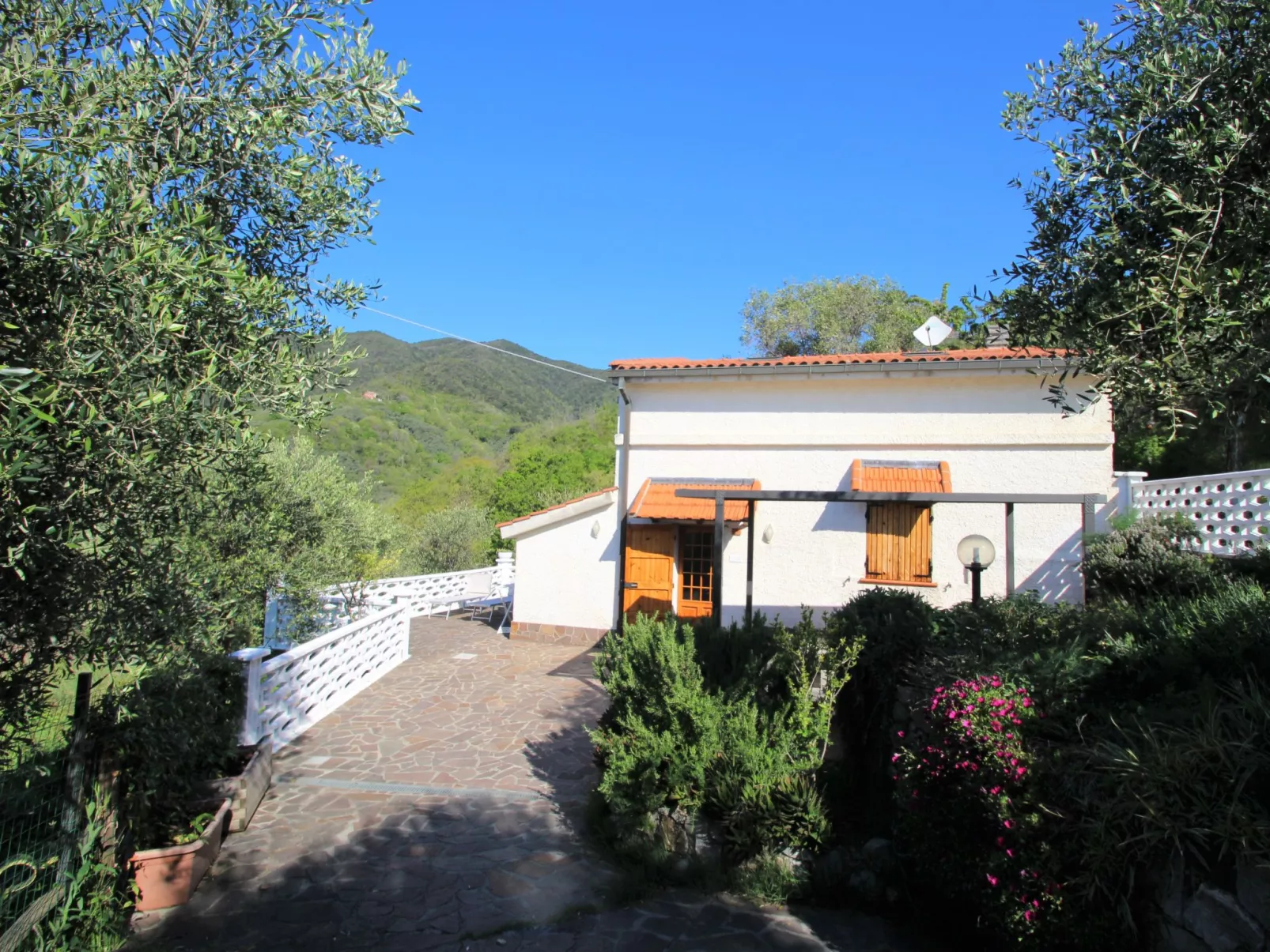 Casa Nueva-Outside