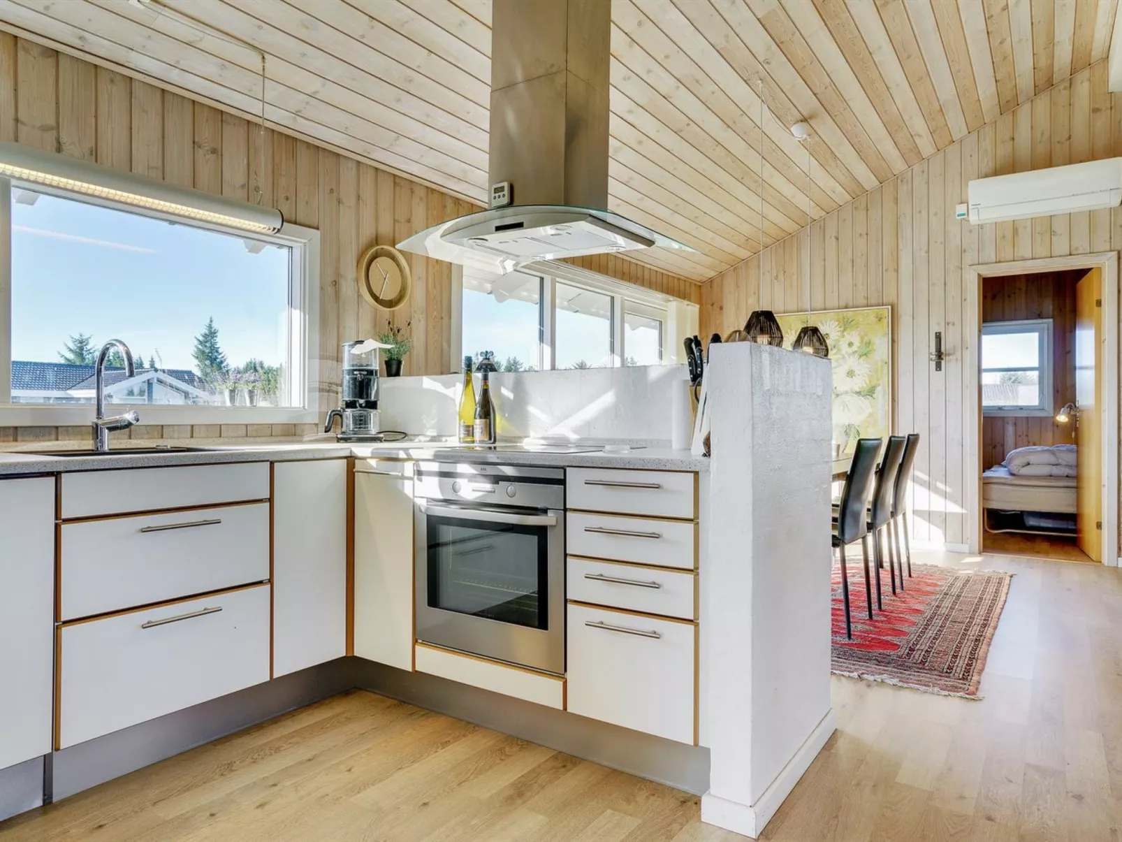 "Bothilda" - 660m from the sea-Drinnen