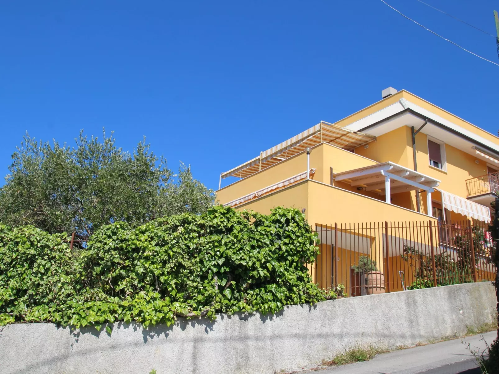 Orizzonte-Outside