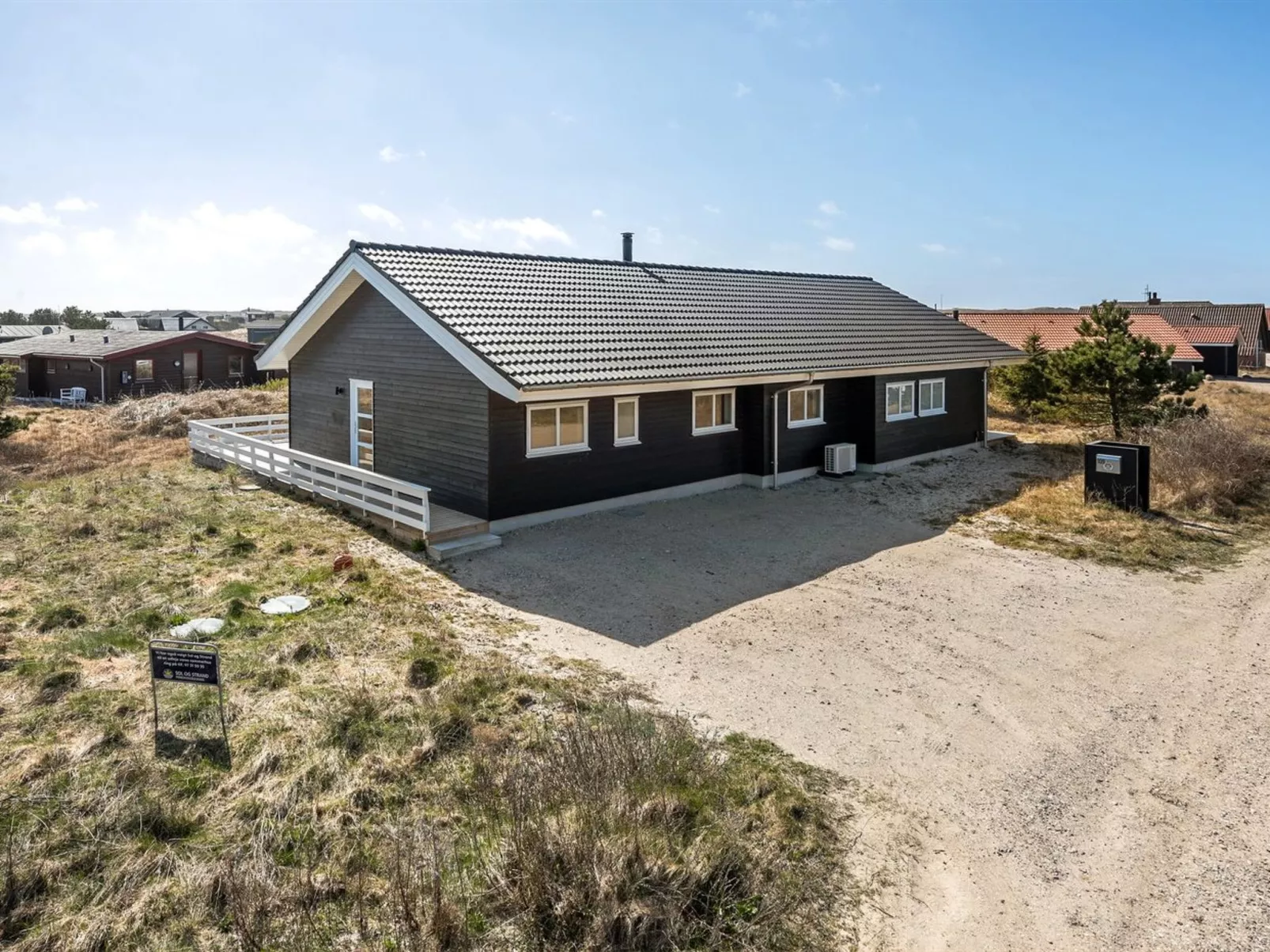 "Karen" - 900m from the sea-Outside