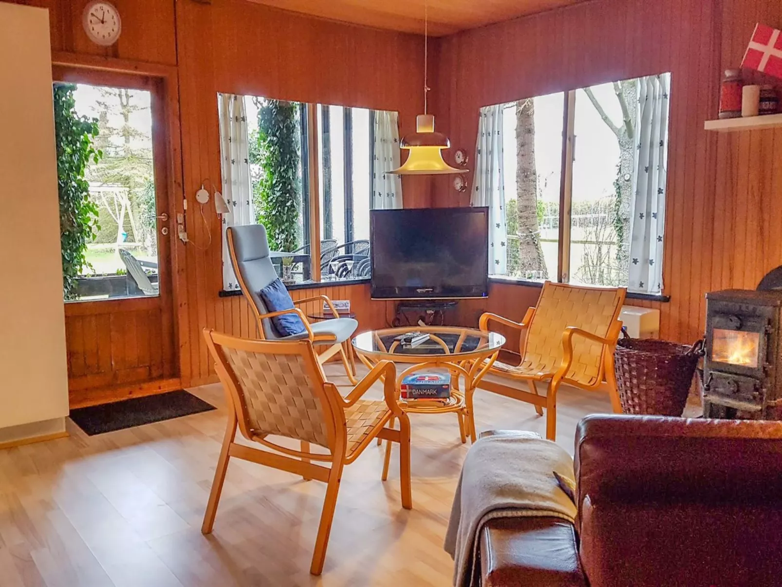 "Frode" - 400m from the sea-Inside