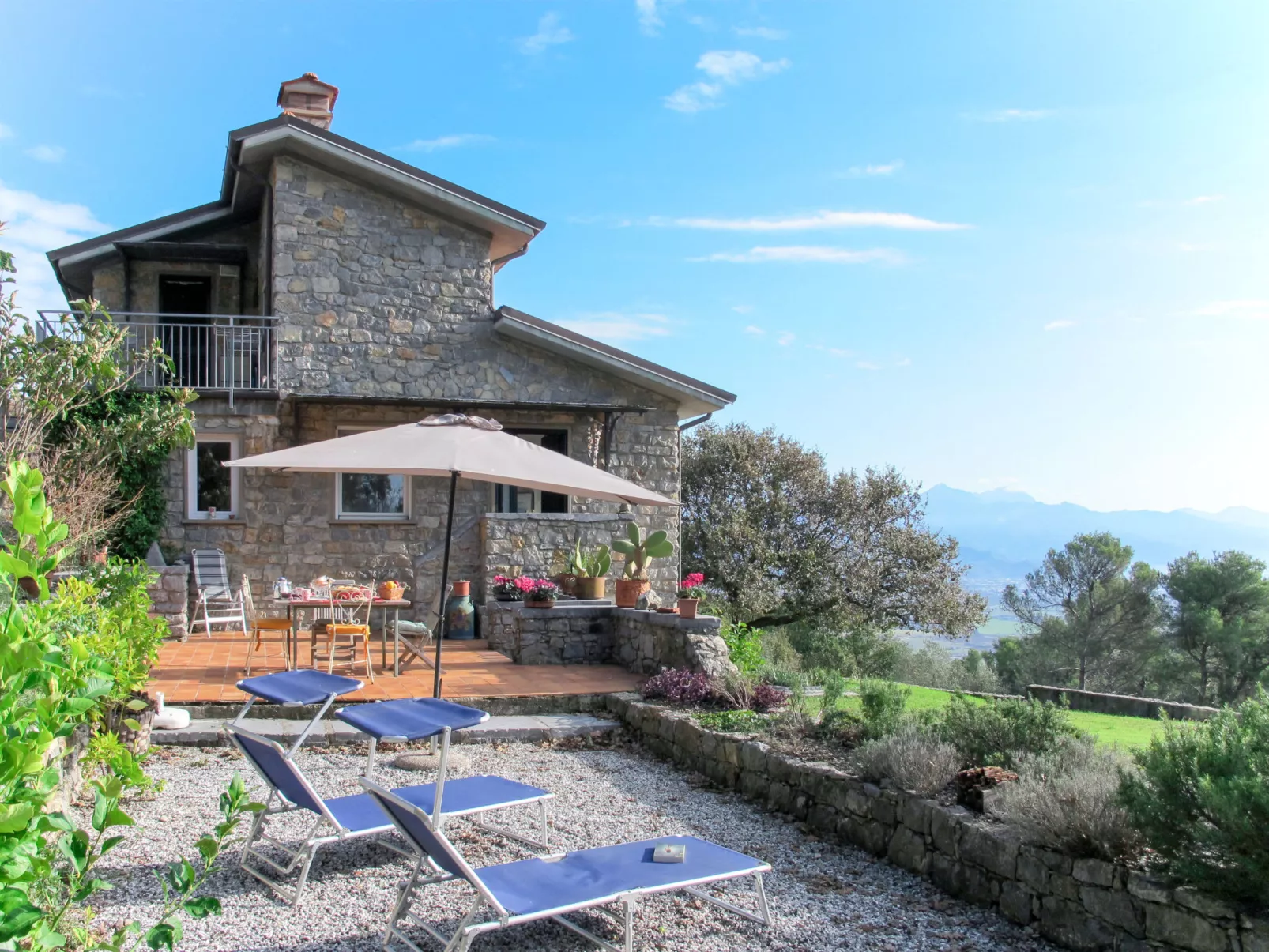 Casa Marepietra-Outside