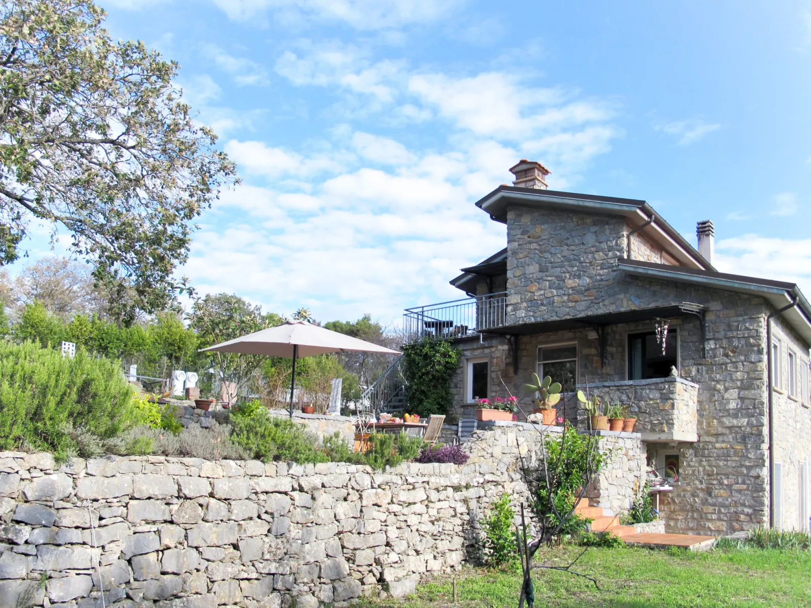 Casa Marepietra-Outside