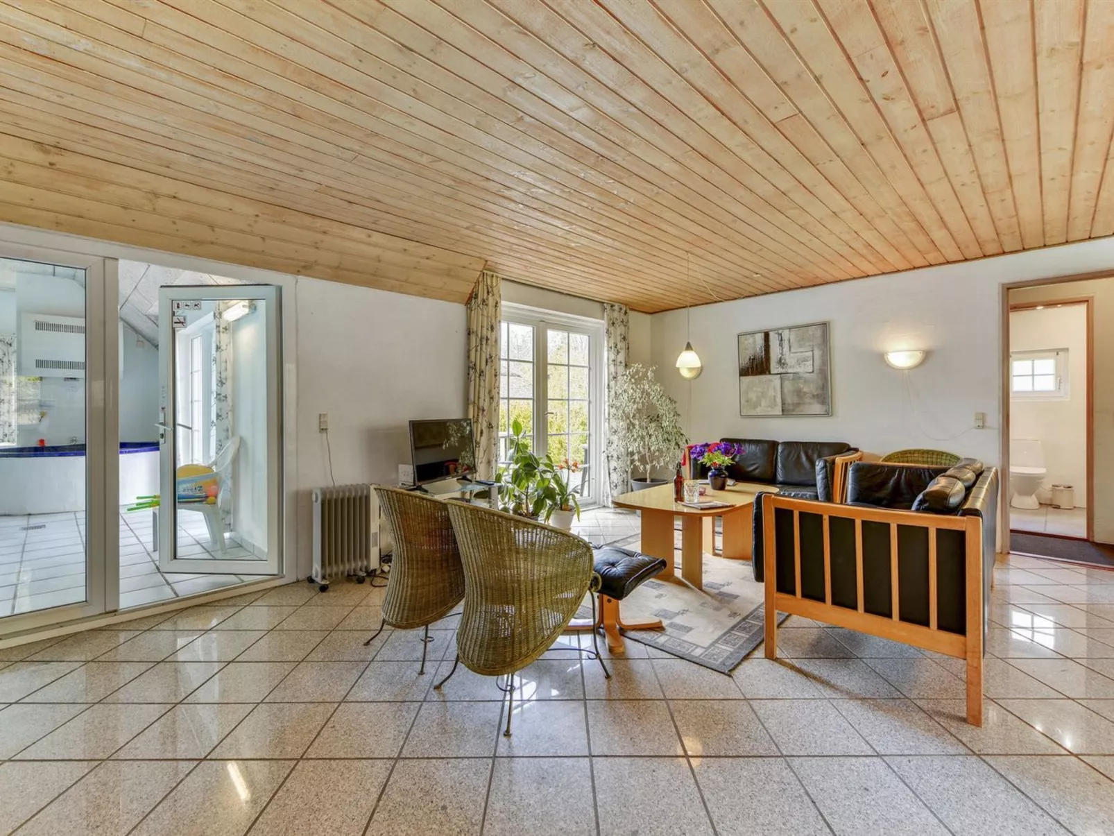 "Naya" - 2.5km from the sea-Inside