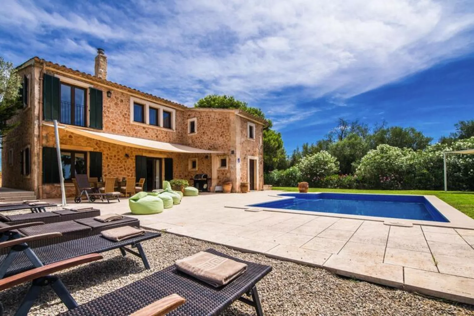 Finca Kiana-Exterior summer