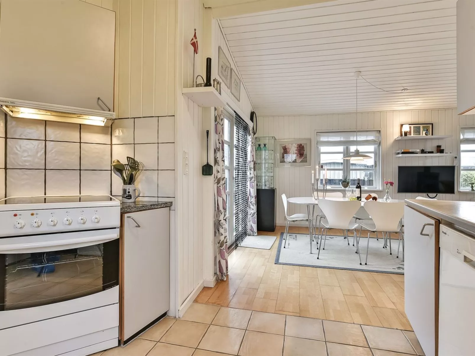 "Viljami" - 20m from the sea-Drinnen