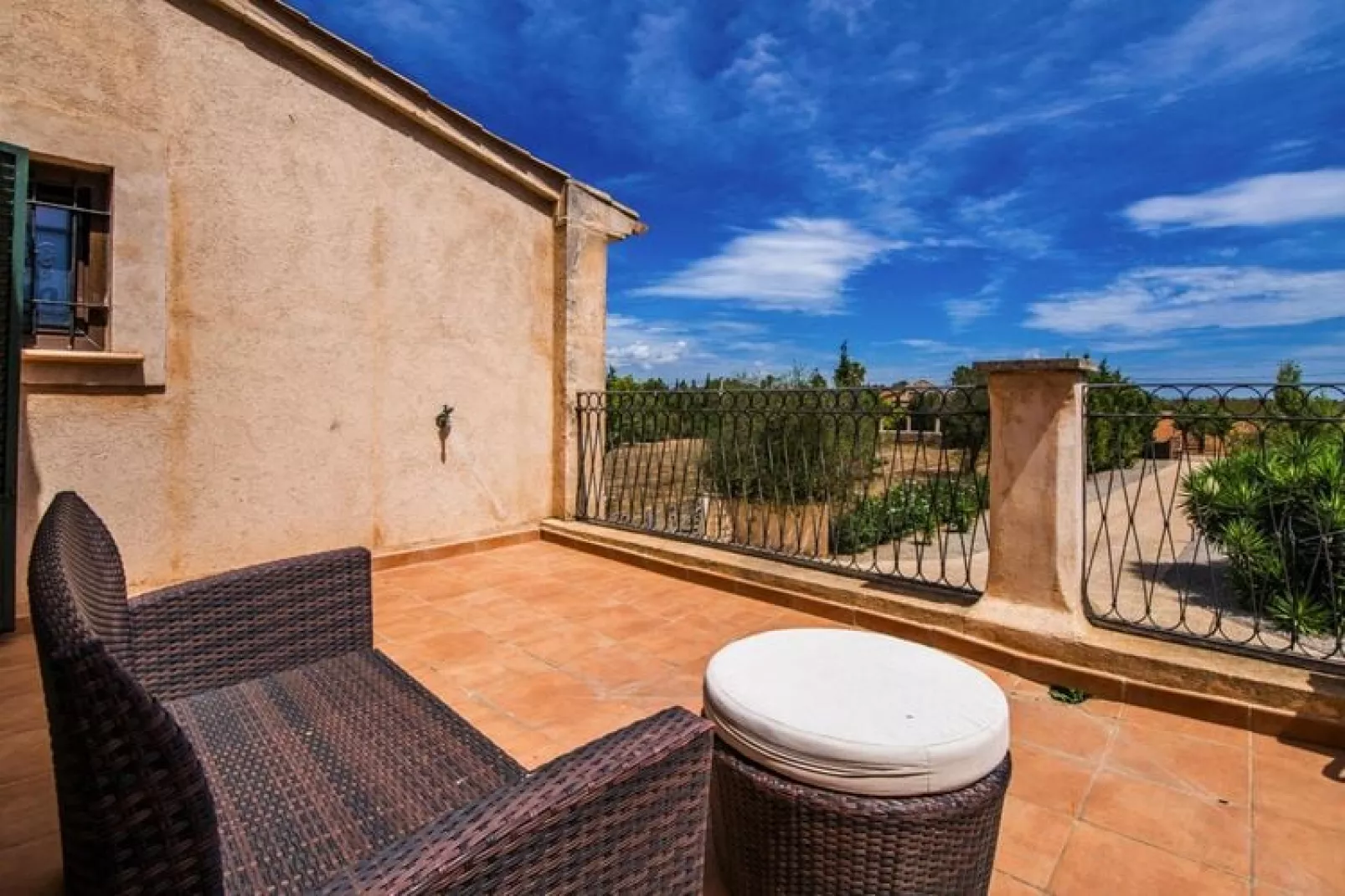 Finca Kiana-Terrace balcony