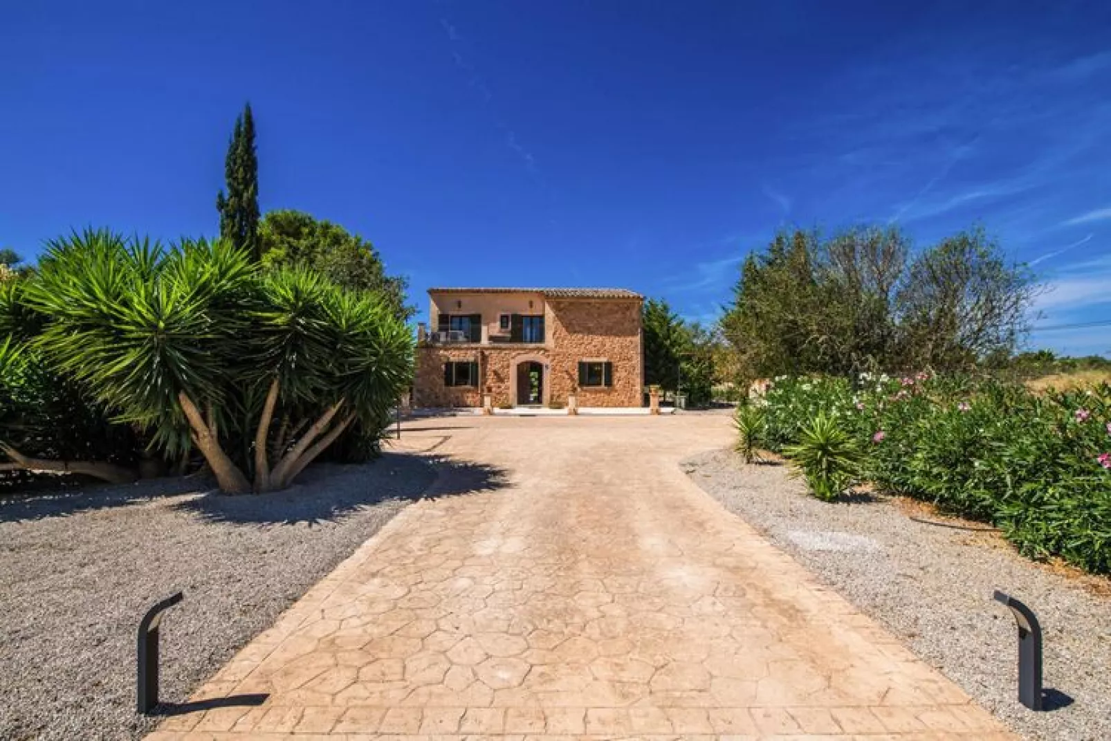 Finca Kiana-Exterior summer