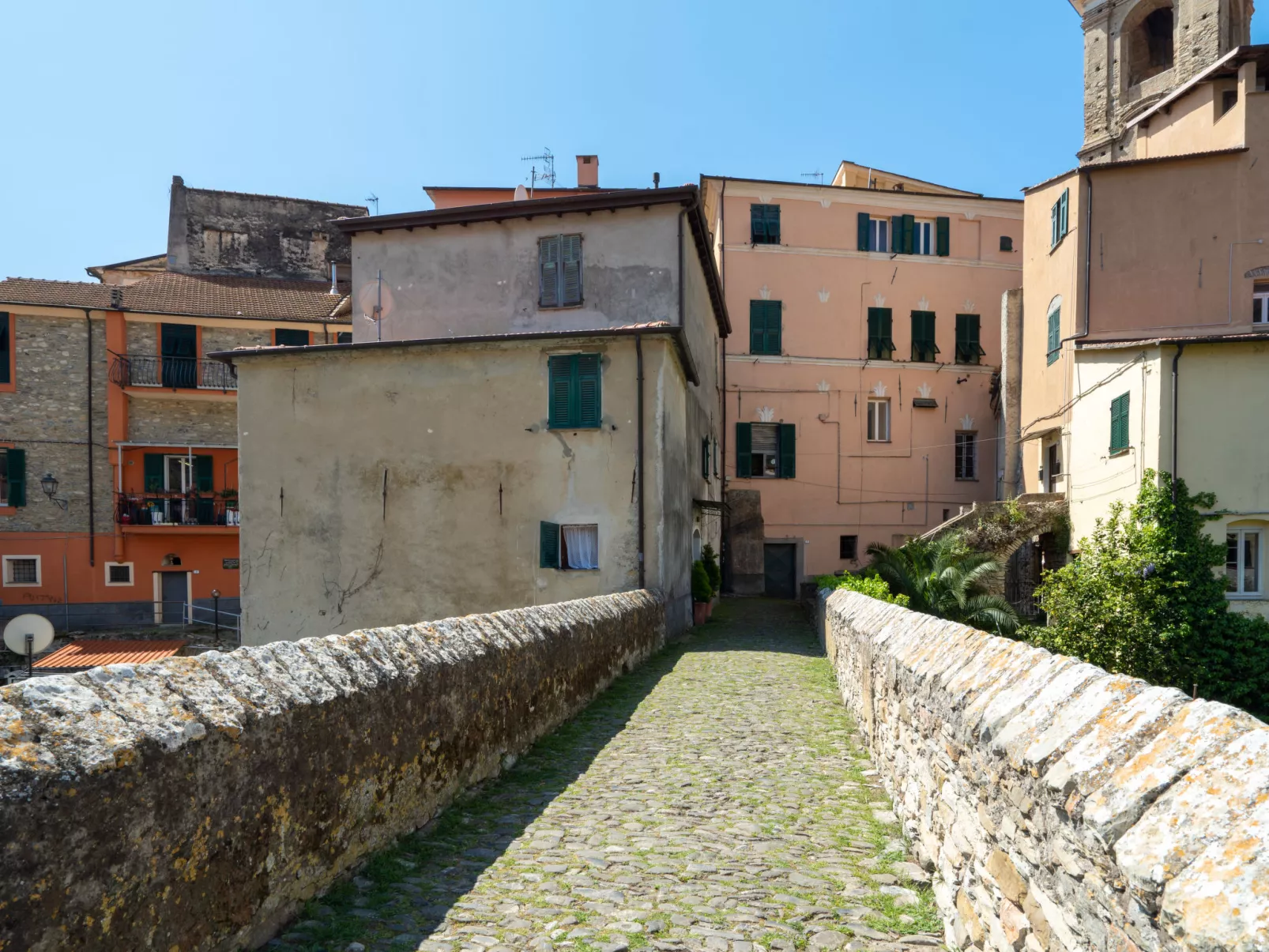 Ca du Ponte-Outside