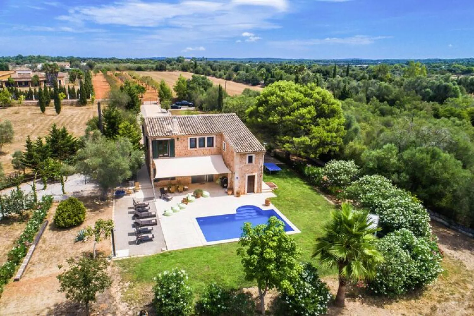 Finca Kiana-Exterior summer