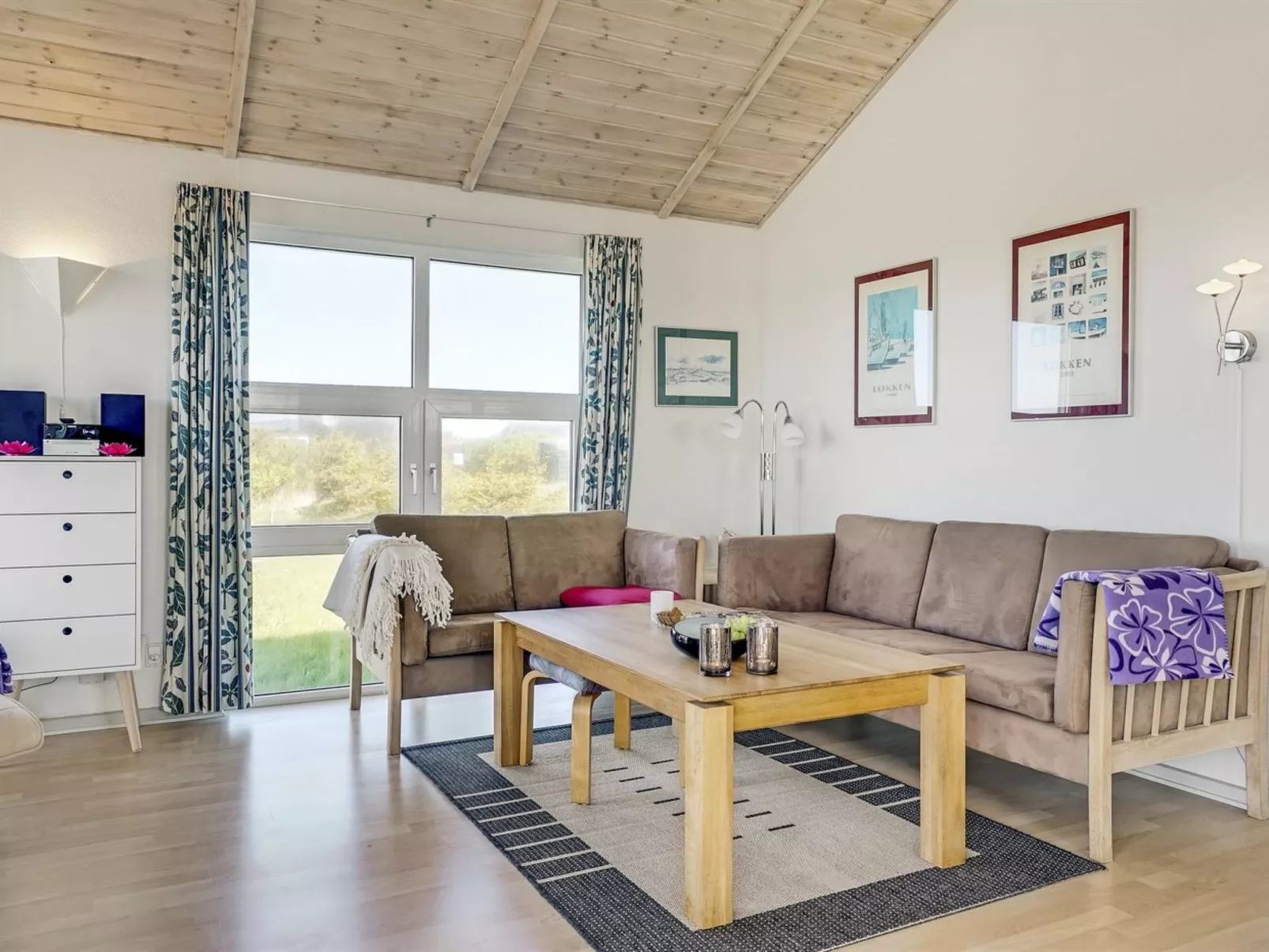 "Thorbiorn" - 350m from the sea-Inside