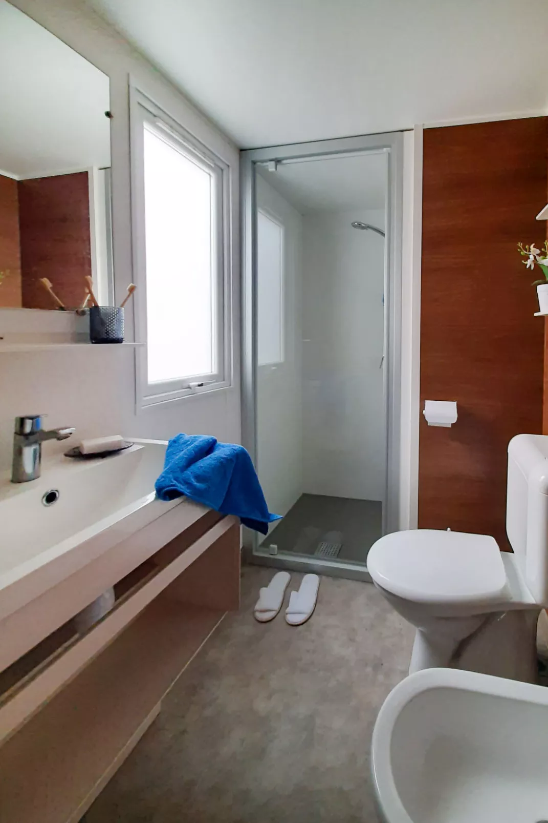 Ponente Deluxe-Inside
