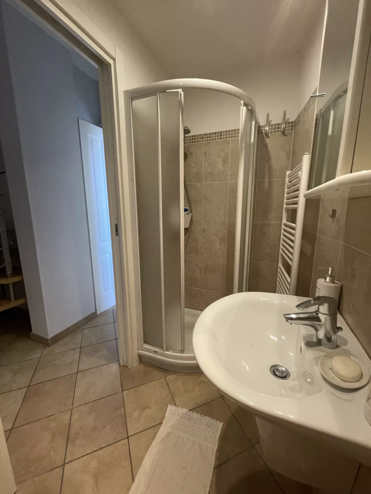 Casa Oneglia-Inside