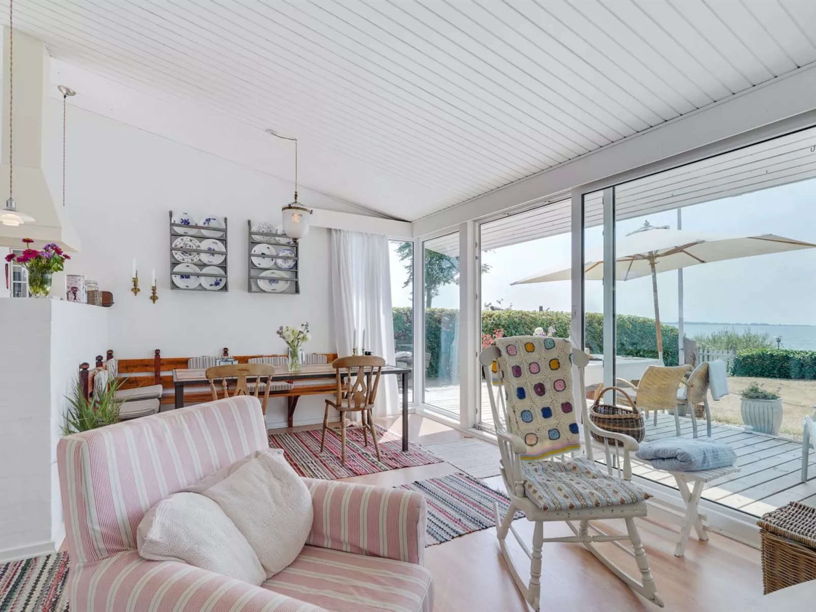 "Daike" - 25m from the sea-Inside