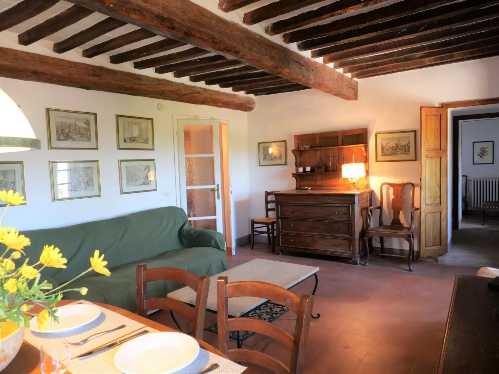 La Torre-Inside