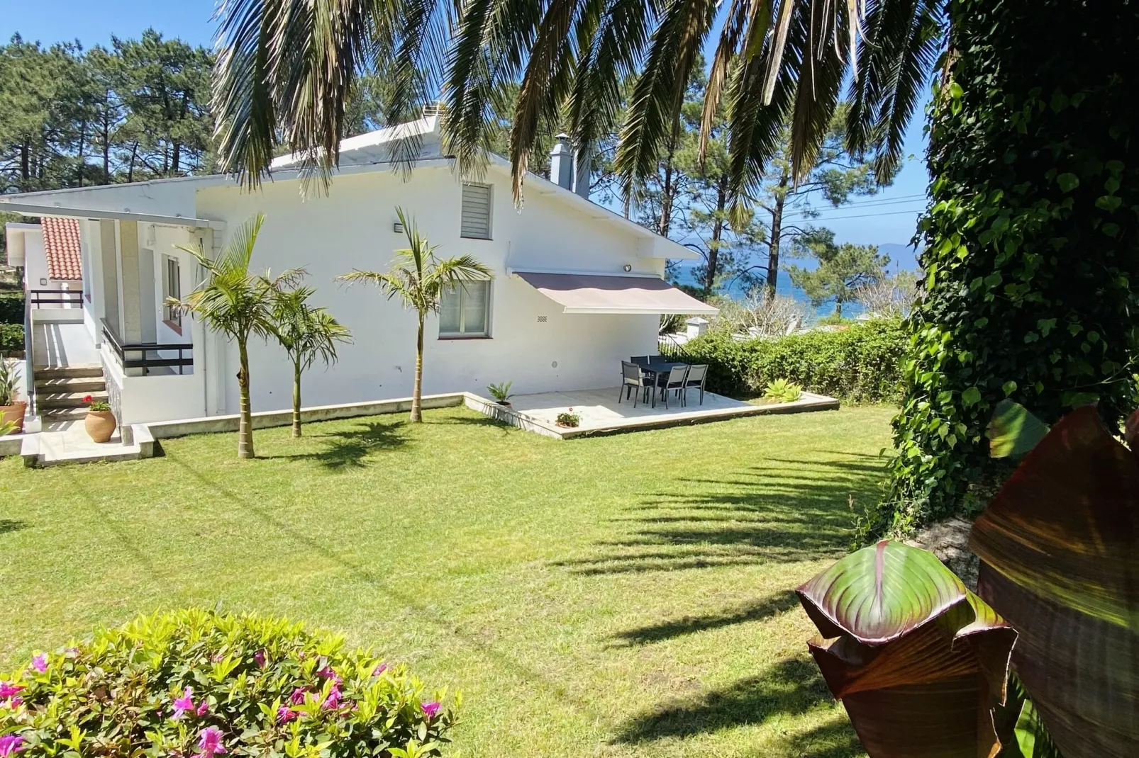 Casa Porto do Son-Gardens summer