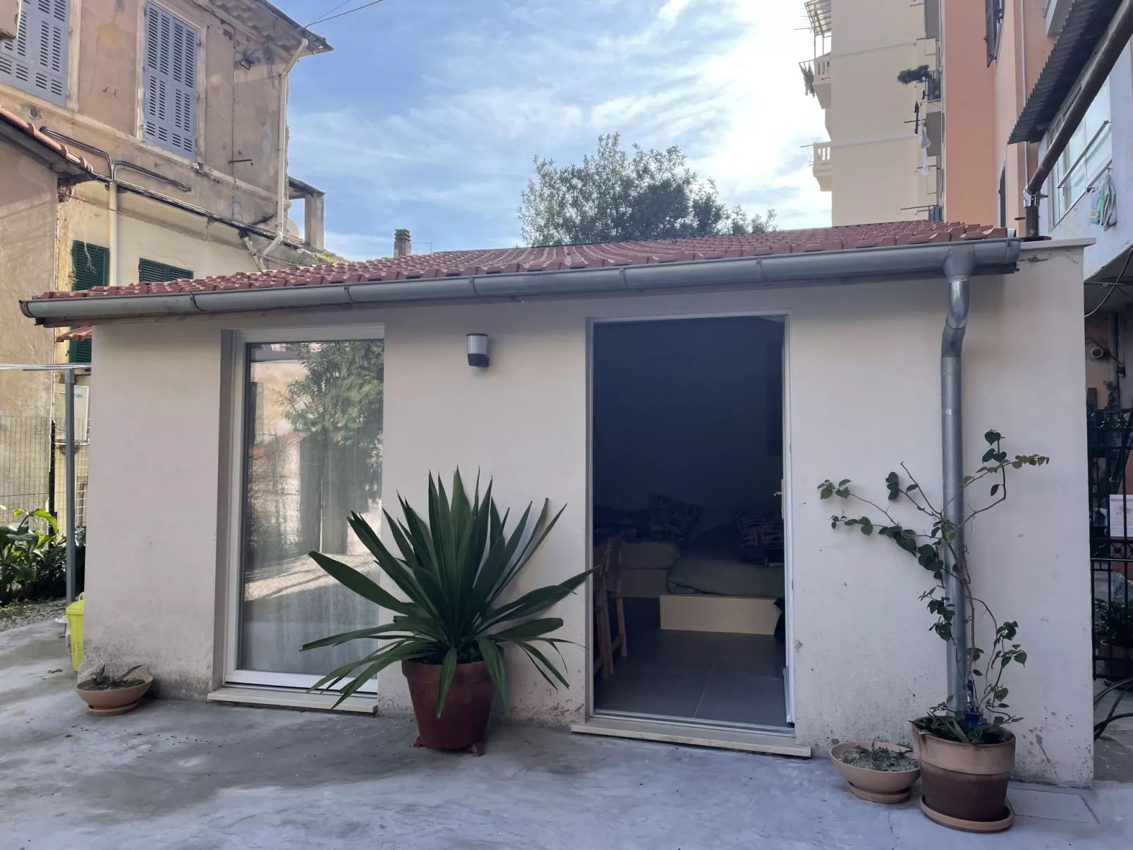 La casa di Manu-Outside