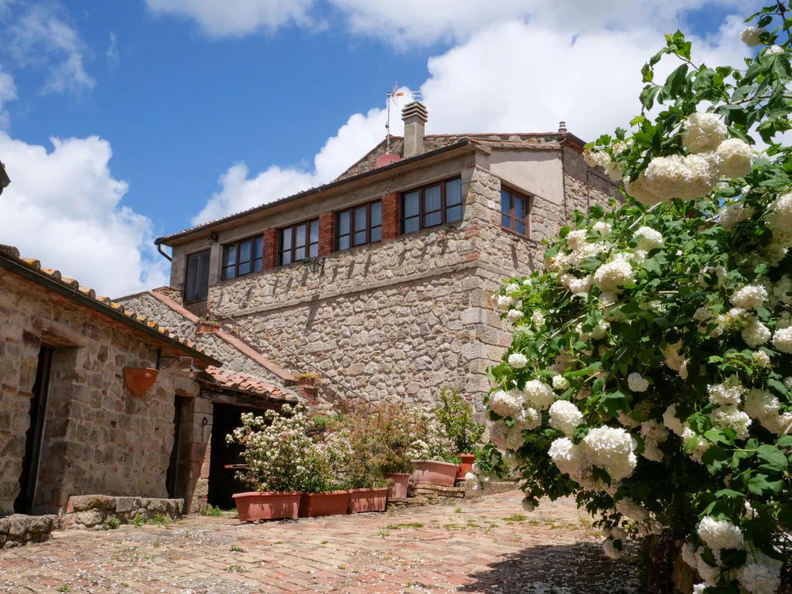 Fonte - Borgo la Civitella-Outside