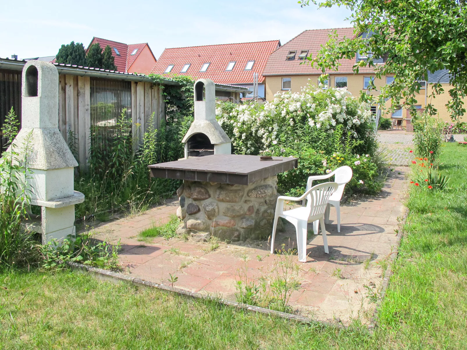 Old Hüsung-Outside