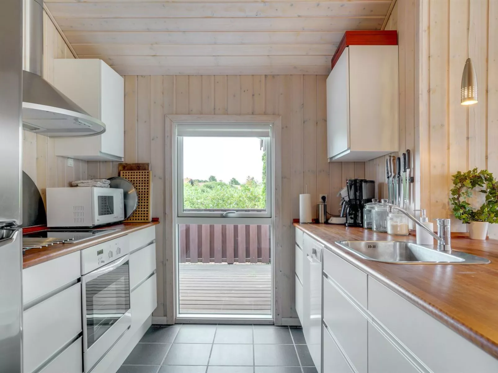 "Florentin" - 1km from the sea-Inside