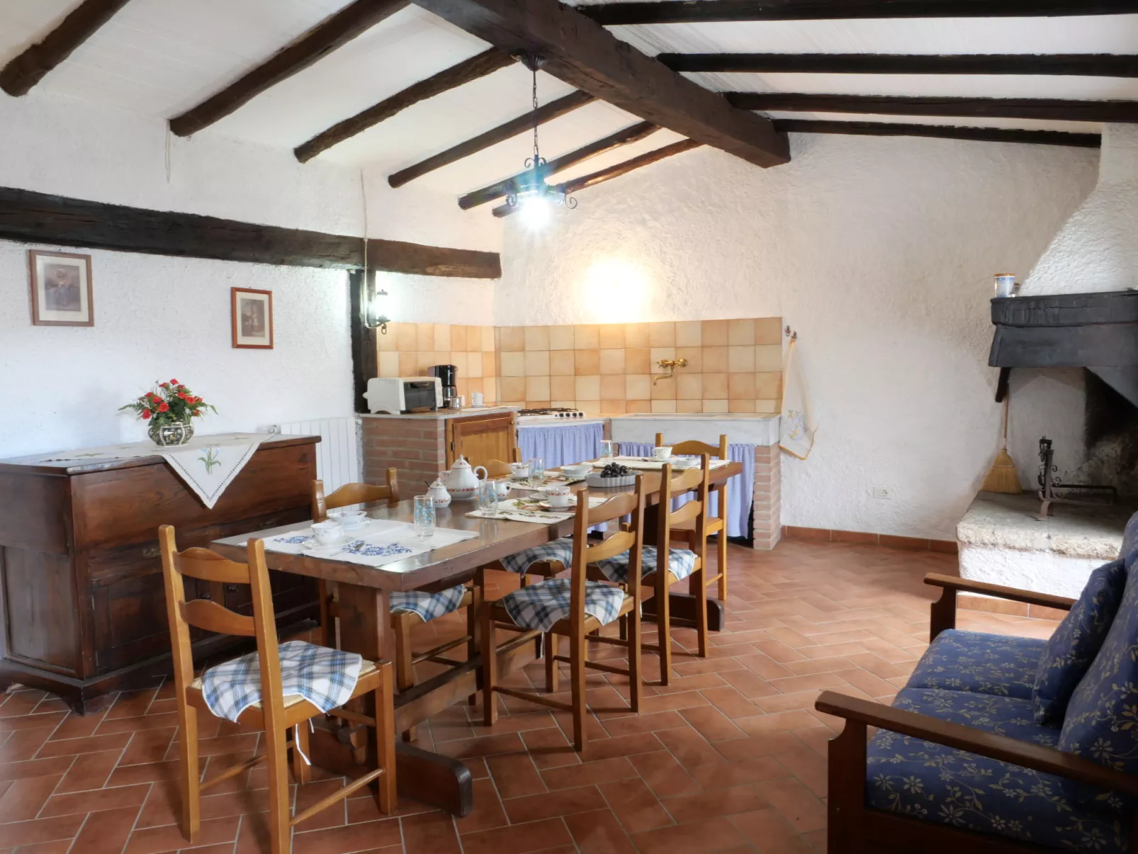 Rosa - Borgo la Civitella-Drinnen