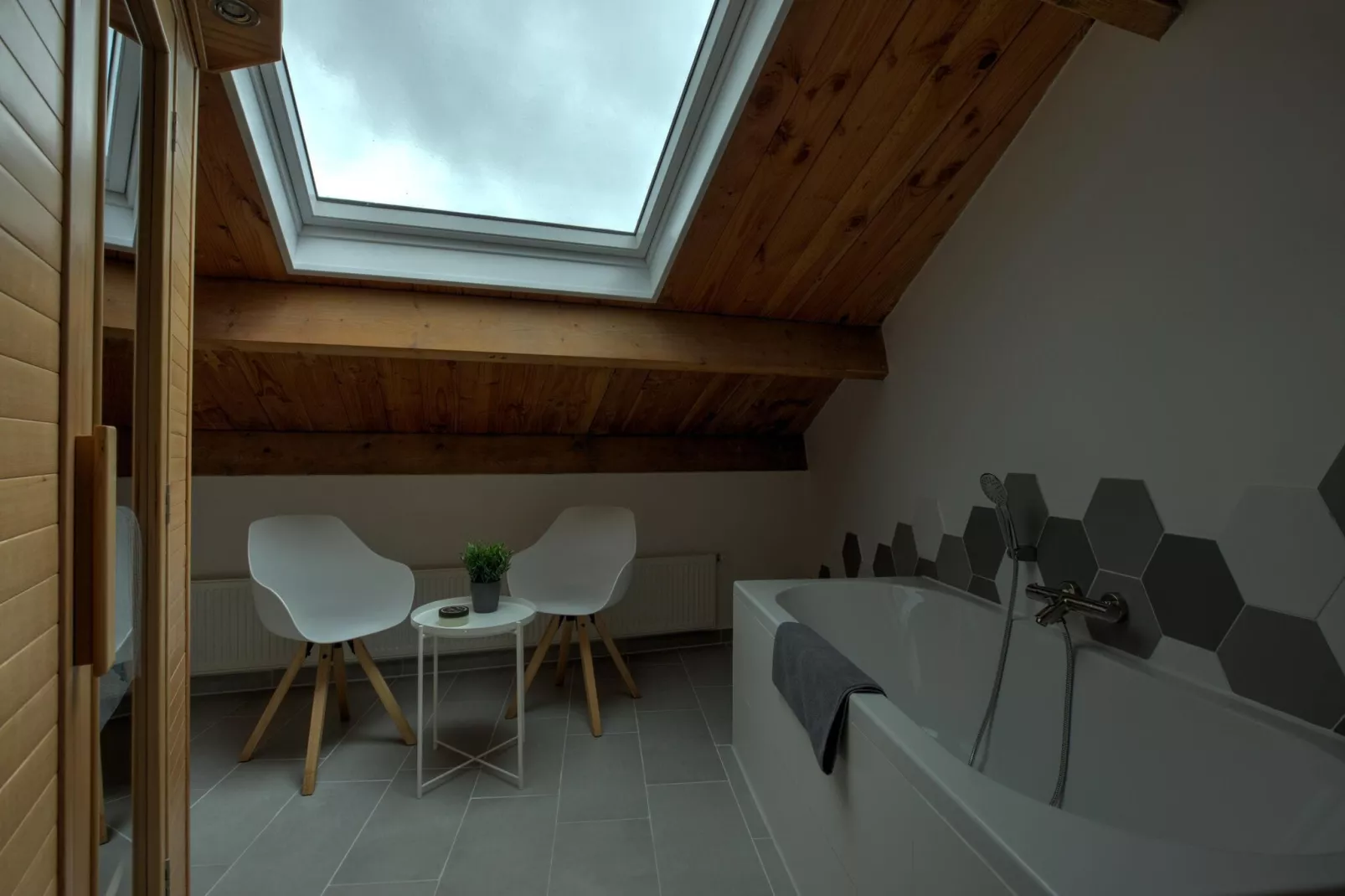 NR 3-Bathroom
