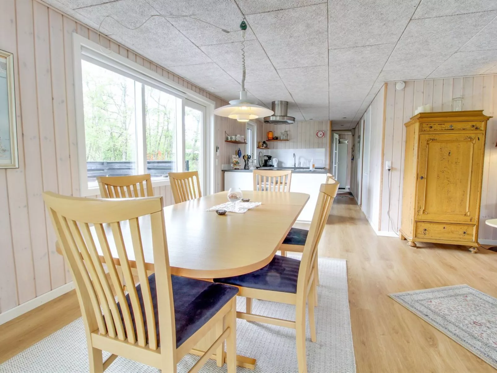 "Nielsine" - 1.5km from the sea-Inside