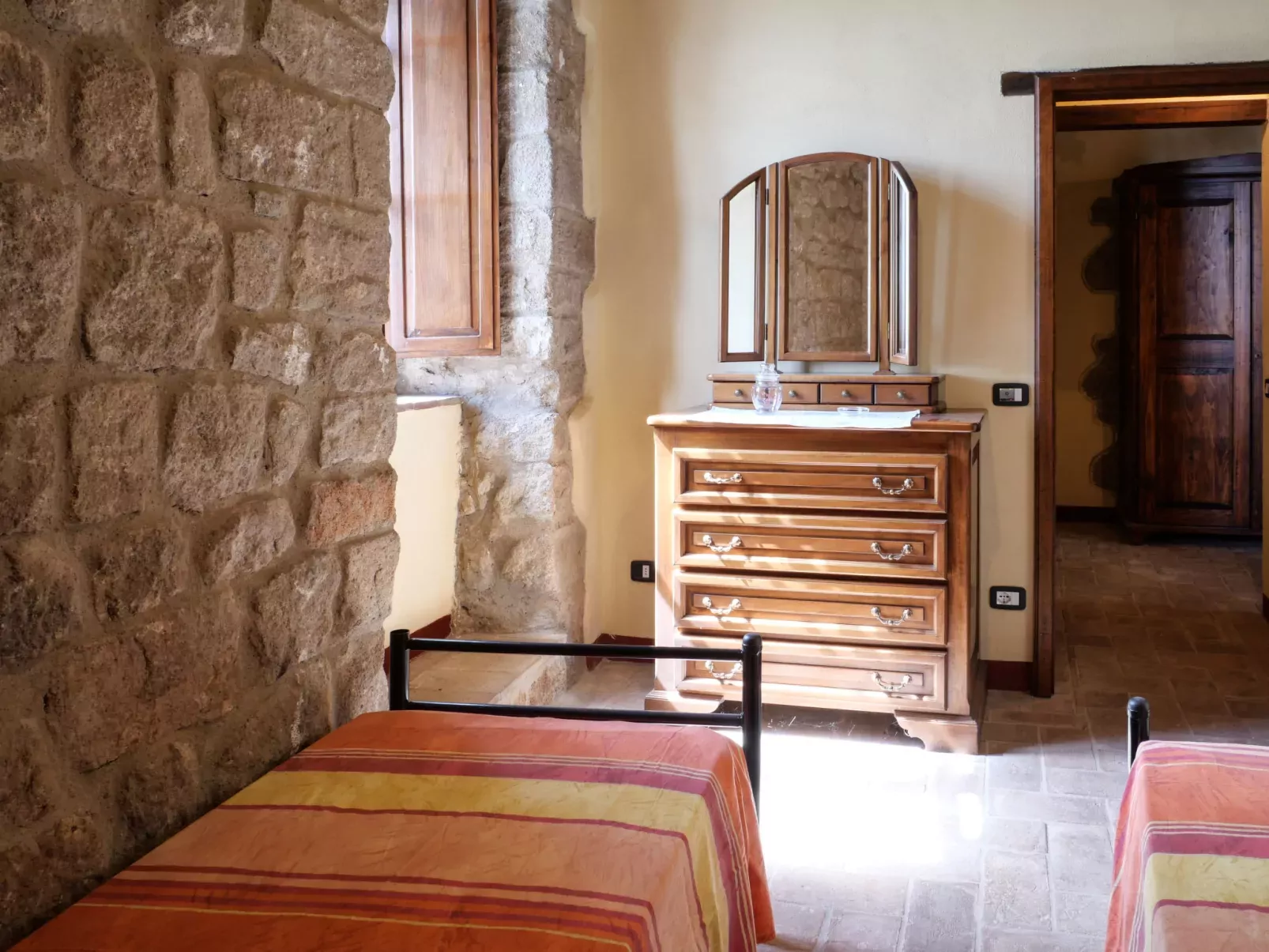 Nobile - Borgo la Civitella-Inside