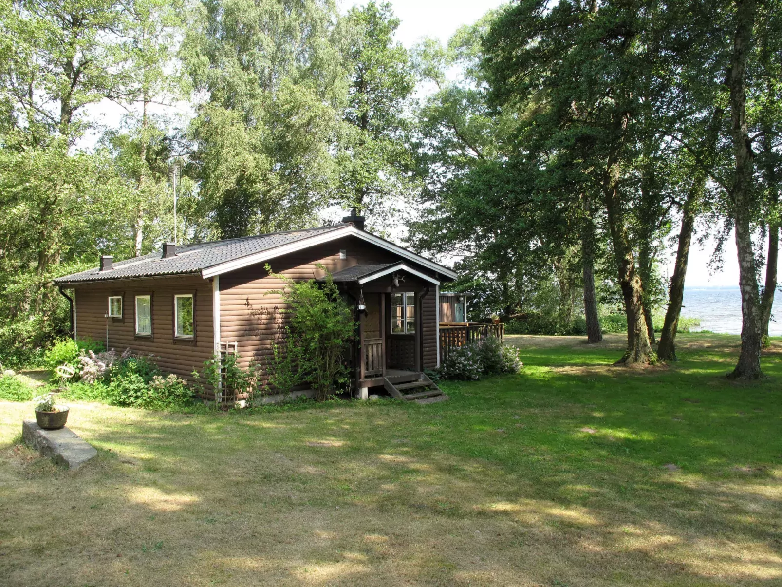 Kjuge Nya Huset-Outside
