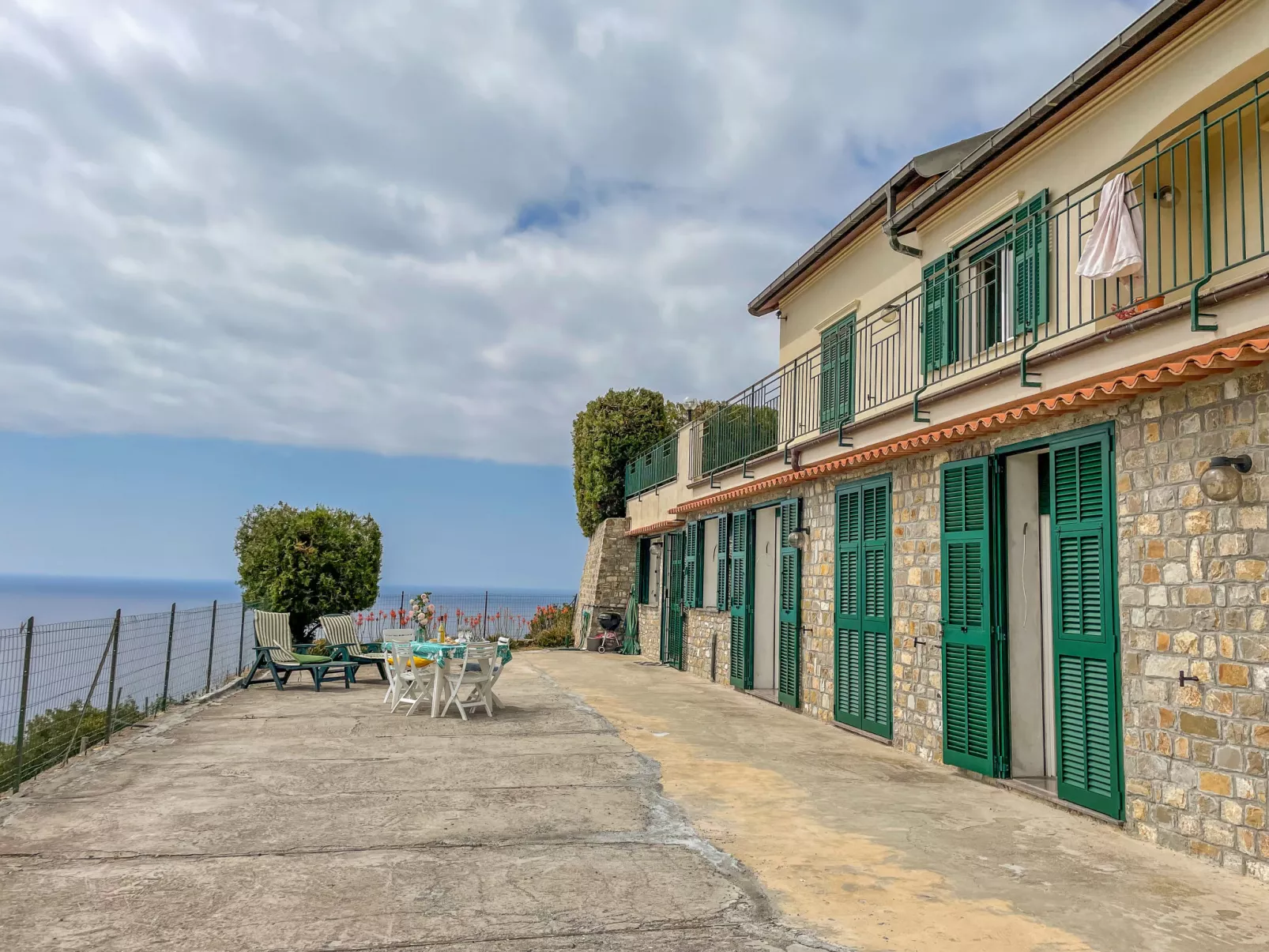 Villa Panoramica-Outside
