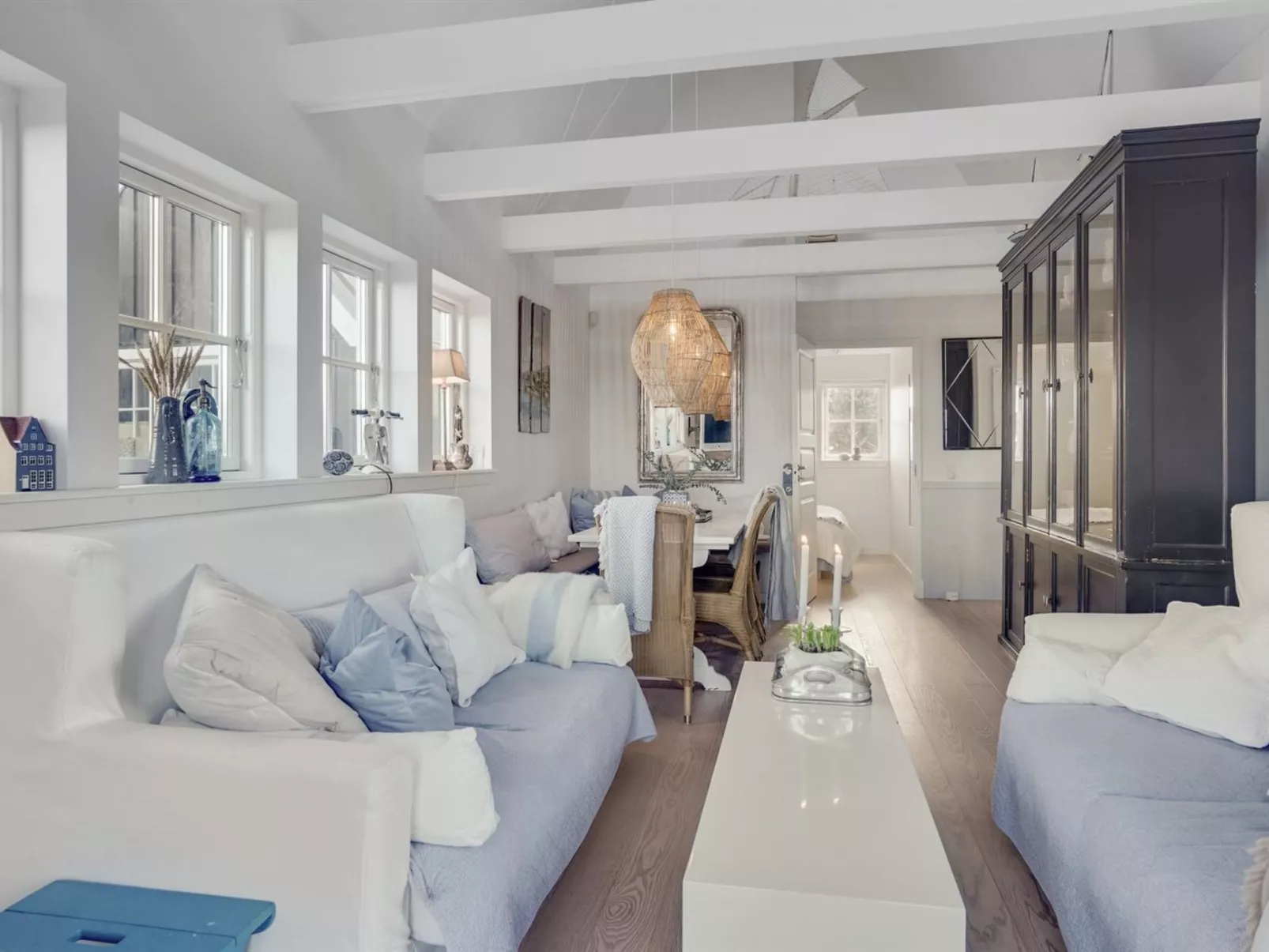 "Laura" - 1km from the sea-Inside