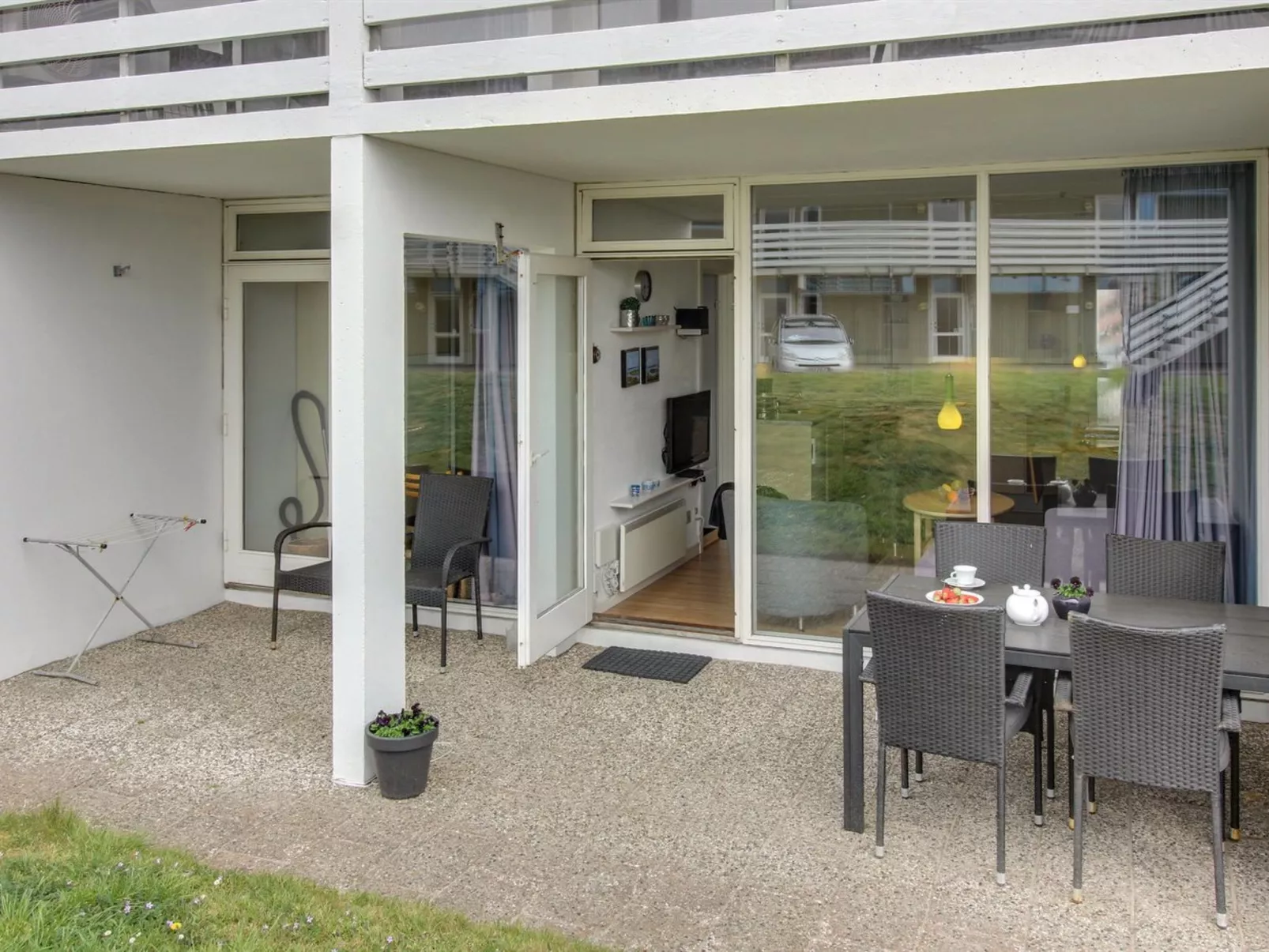 "Elenora" - 200m from the sea-Outside