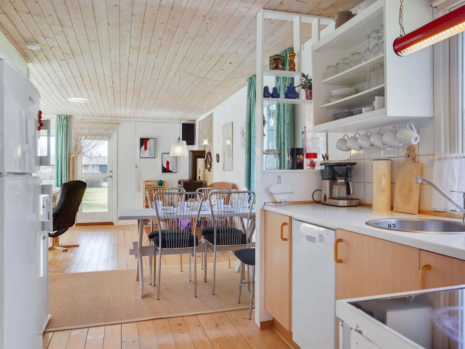 "Cordelia" - 400m from the sea-Inside