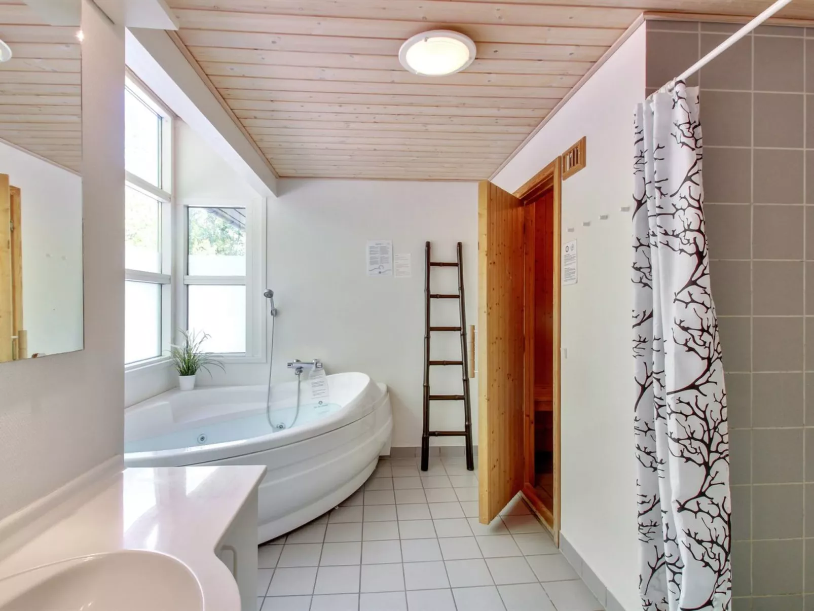 "Verner" - 500m from the sea-Inside